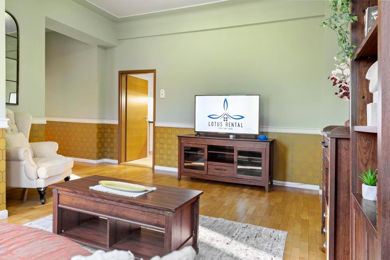 City Heart Retreat Elegant Apartment Bucharest Exterior photo