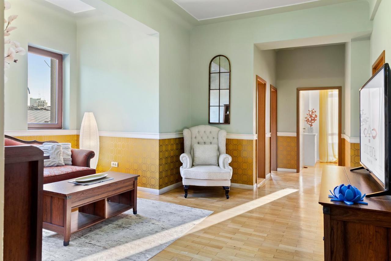 City Heart Retreat Elegant Apartment Bucharest Exterior photo