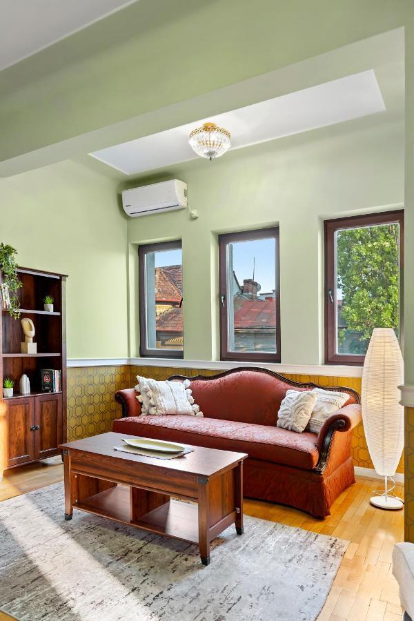 City Heart Retreat Elegant Apartment Bucharest Exterior photo