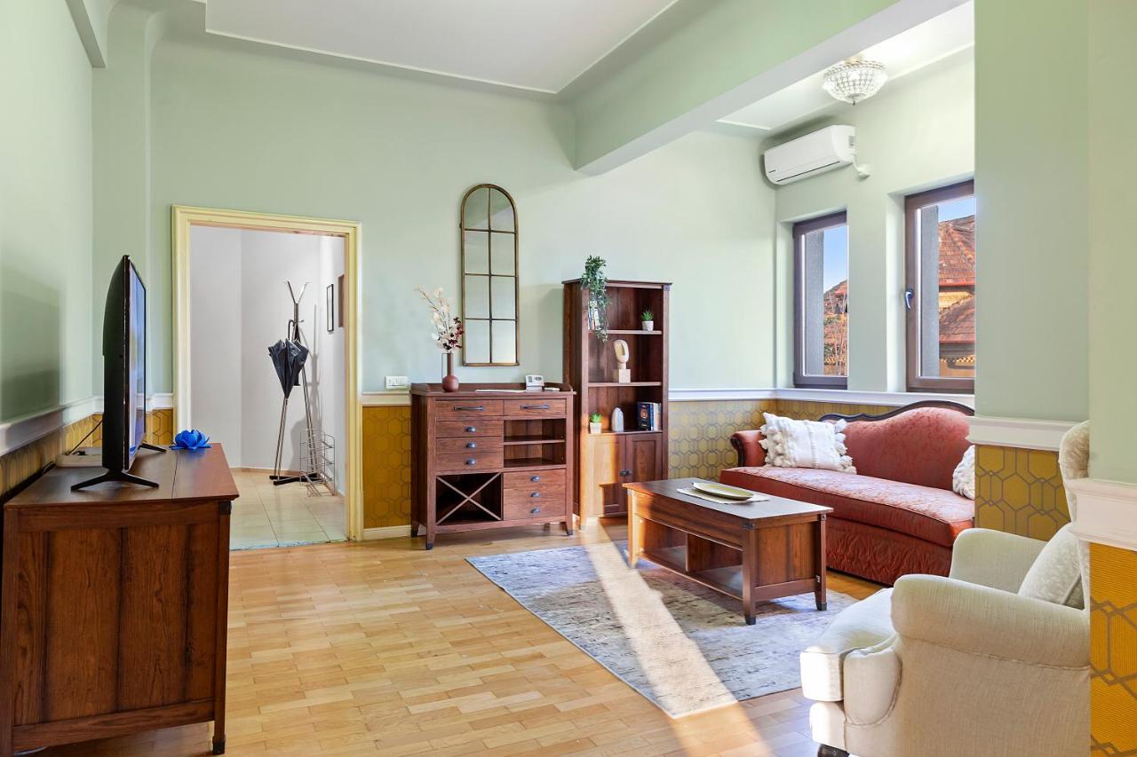 City Heart Retreat Elegant Apartment Bucharest Exterior photo